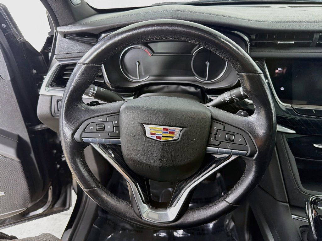 Used 2024 Cadillac XT6 Premium Luxury AWD/4WD image 11