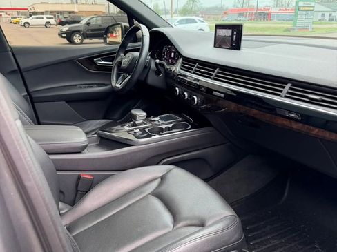 Used 2018 Audi Q7 3.0T Premium Plus image 5