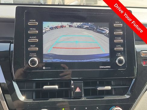 Used 2021 Toyota Camry LE FWD image 11