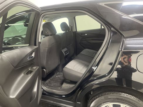 Used 2022 Chevrolet Equinox LT image 13