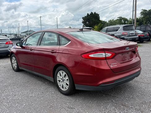 Used 2013 Ford Fusion S FWD image 19