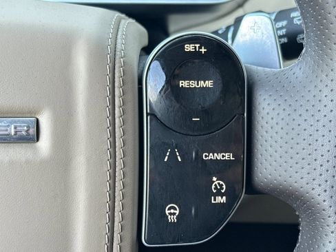 Used 2022 Land Rover Range Rover Sport HSE Silver Edition image 28