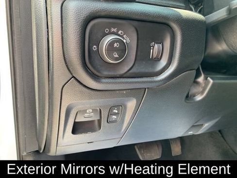 Used 2022 RAM 1500 Big Horn AWD/4WD image 28