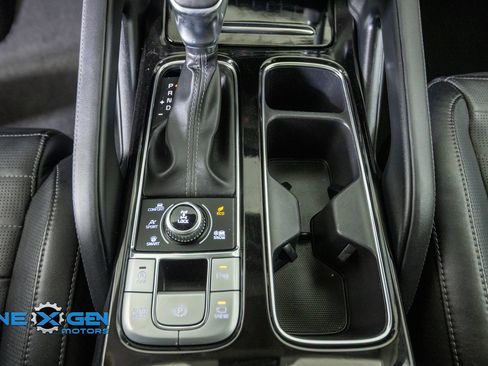 Used 2022 Kia Telluride SX w/ SX Prestige Package AWD/4WD image 22