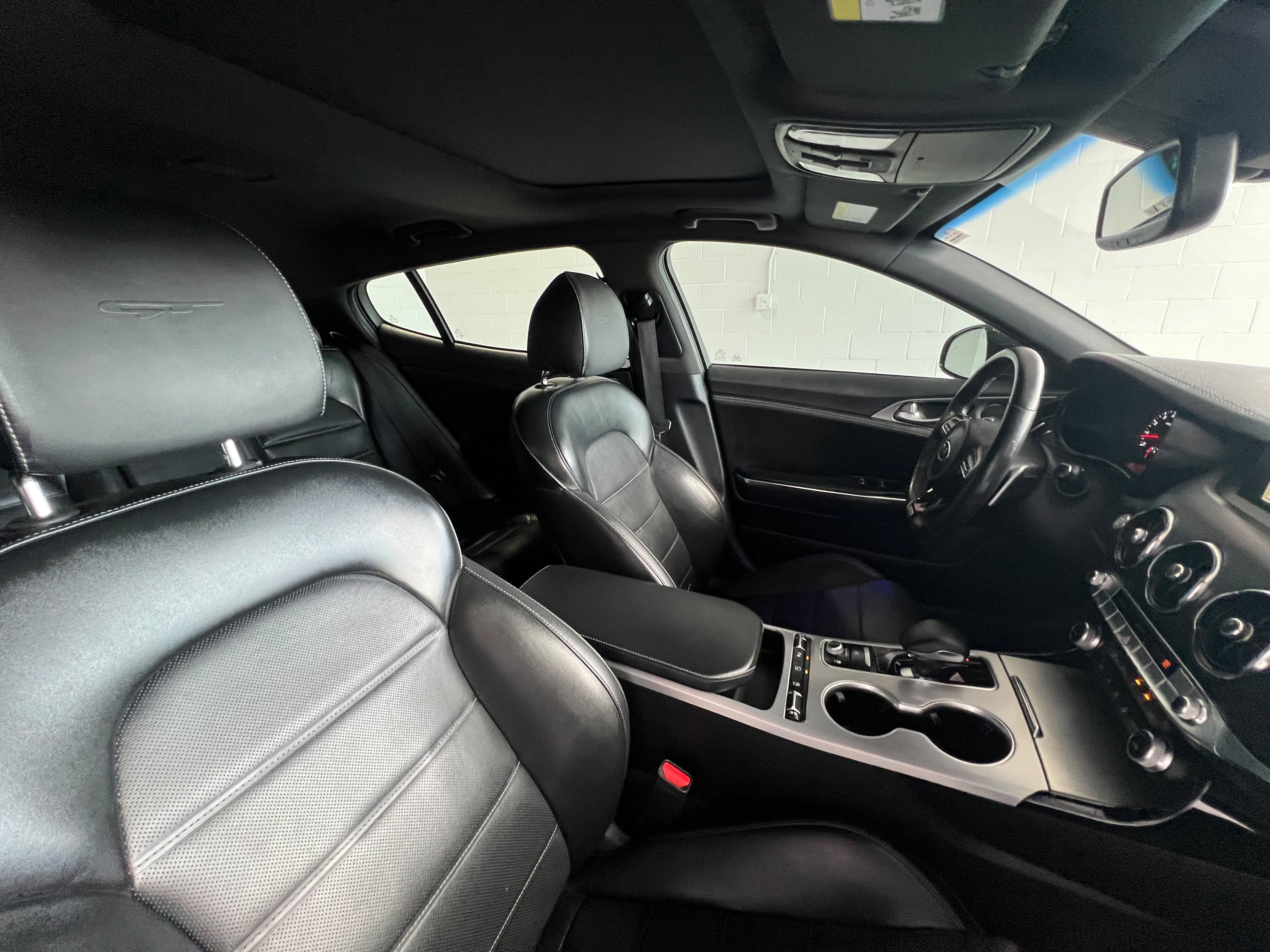Used 2021 Kia Stinger GT2 RWD image 15