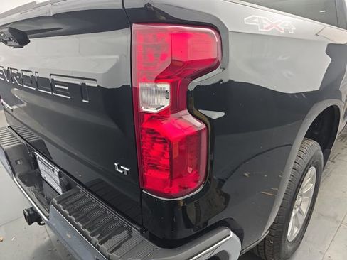 Used 2025 Chevrolet Silverado 1500 LT image 19