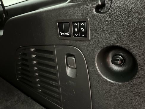 Used 2020 GMC Yukon XL SLT w/ Premium Edition image 34