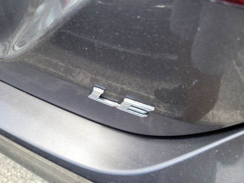 Used 2020 Toyota Camry LE FWD image 10