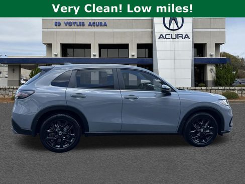 Used 2024 Honda HR-V Sport image 4