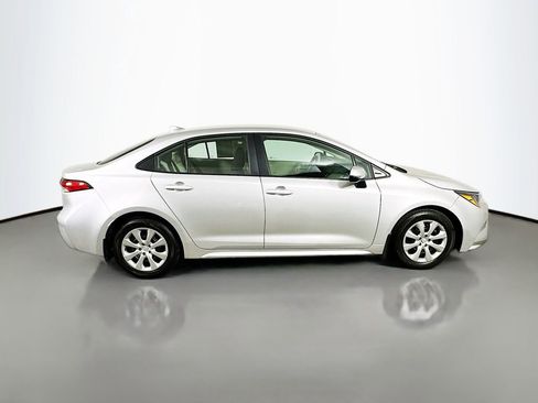 Used 2025 Toyota Corolla LE FWD image 7
