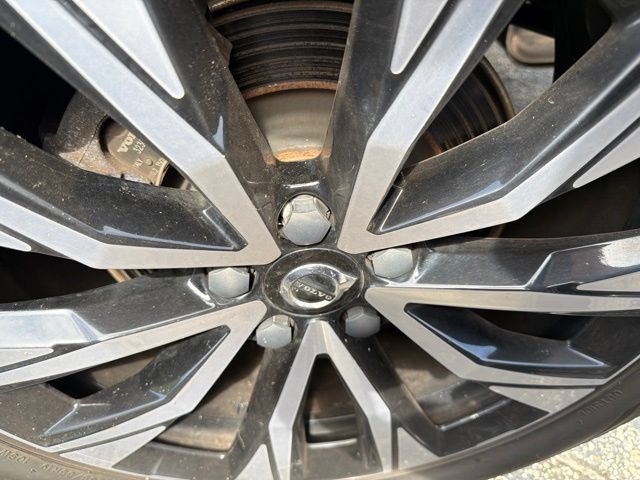 Used 2024 Volvo XC60 B5 Plus w/ Climate Package AWD/4WD image 6