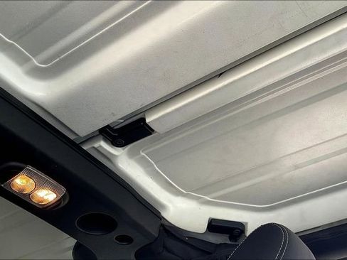 Used 2018 Jeep Wrangler Sahara w/ Connectivity Group image 28