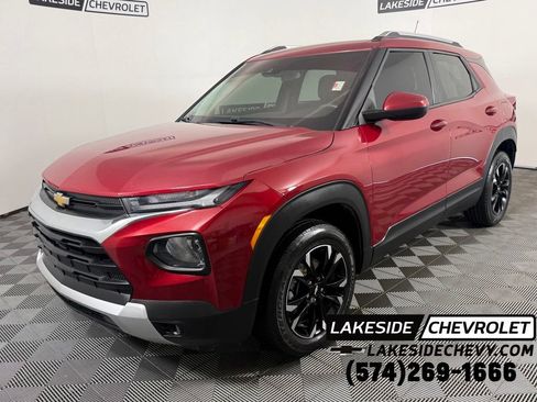 Used 2021 Chevrolet TrailBlazer LT w/ Convenience Package AWD/4WD image 1