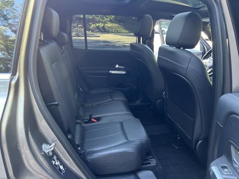 Used 2020 Mercedes-Benz GLB 250 4MATIC image 19