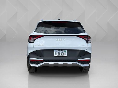 Certified 2025 Kia Sportage EX image 6