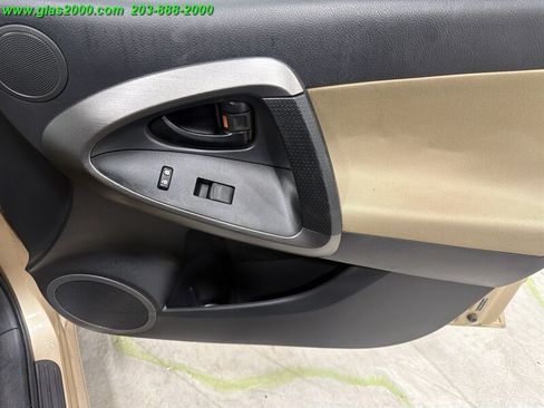 Used 2012 Toyota RAV4 4WD w/ Value Pkg image 29