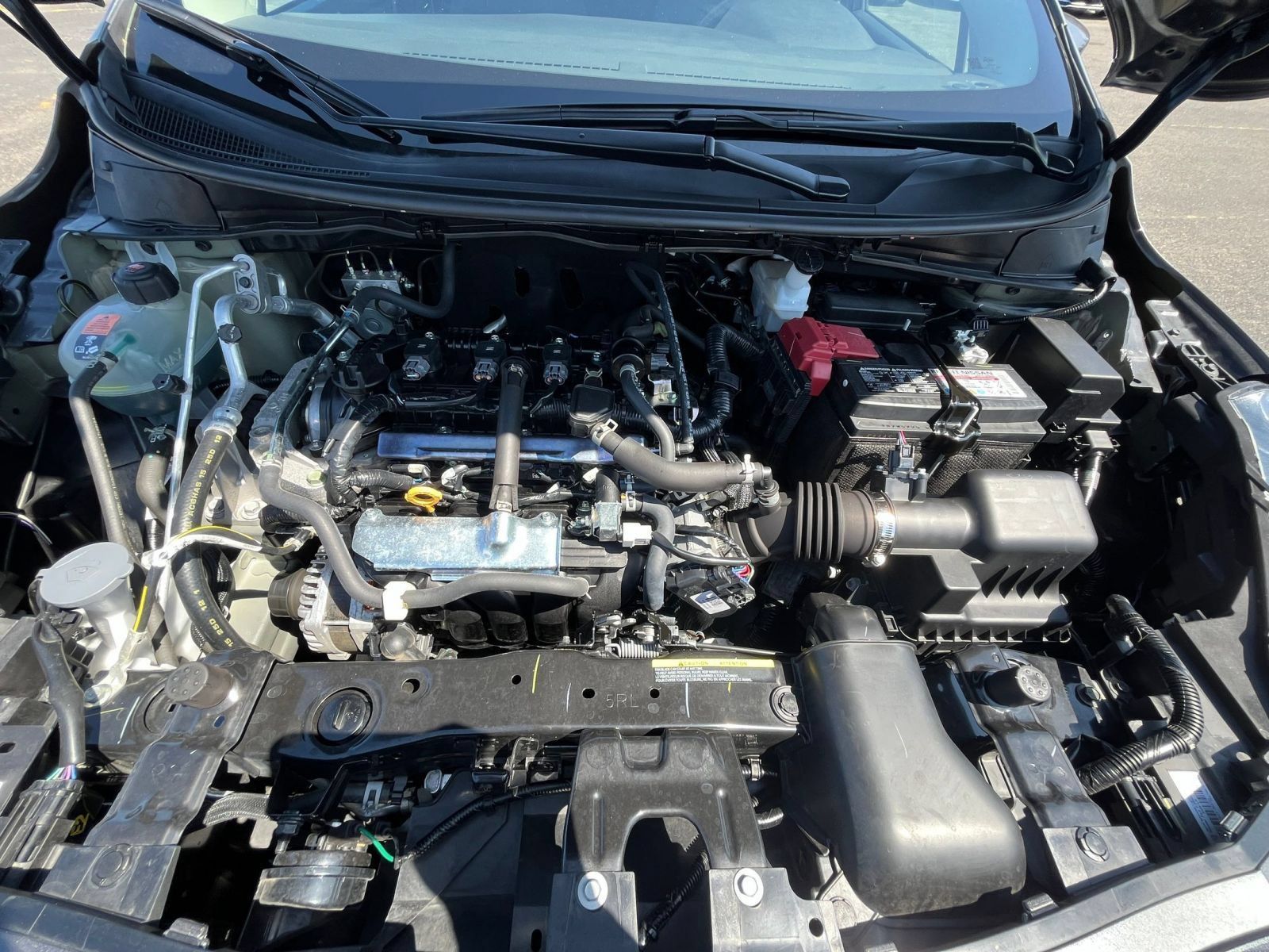 Used 2025 Nissan Versa SV FWD image 31