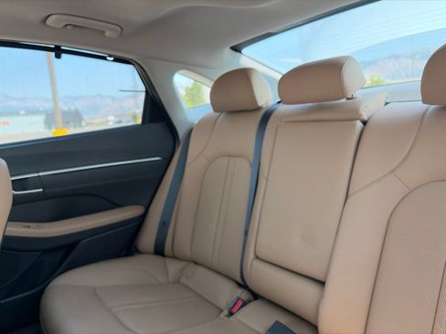 Used 2025 Hyundai Sonata Limited FWD image 31