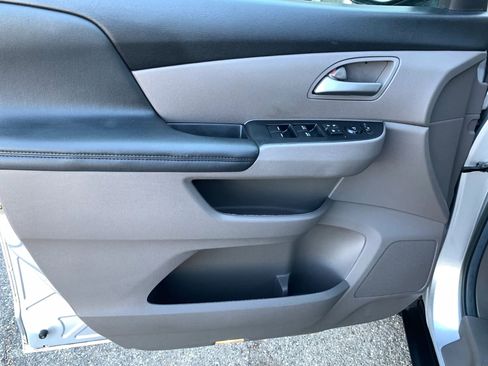 Used 2013 Honda Odyssey EX-L image 25