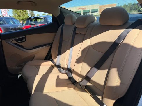 Used 2013 Hyundai Elantra GLS w/ Preferred Pkg FWD image 18