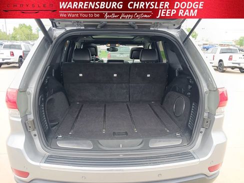 Used 2017 Jeep Grand Cherokee Limited w/ Luxury Group II AWD/4WD image 32