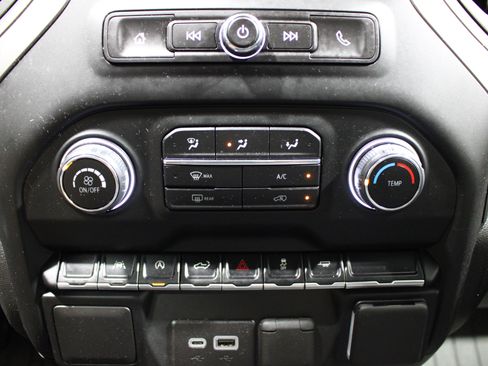 Used 2024 Chevrolet Silverado 1500 Custom RWD image 16