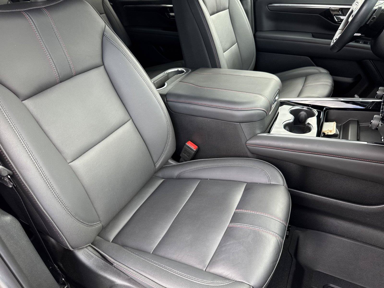 Used 2025 Chevrolet Tahoe RST w/ Comfort Package AWD/4WD image 38