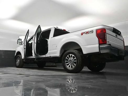 Used 2021 Ford F250 Lariat w/ Lariat Value Package image 30