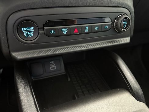 Certified 2025 Ford Bronco Sport Big Bend w/ Convenience Package image 38