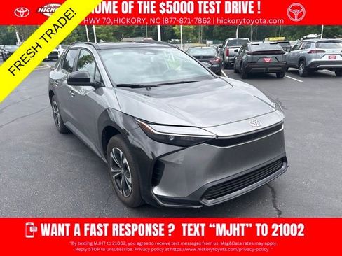 Used 2025 Toyota bZ4X FWD image 1