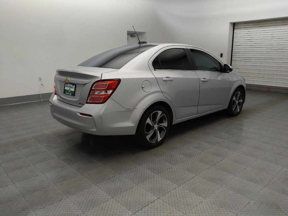 Used 2020 Chevrolet Sonic Premier FWD image 9