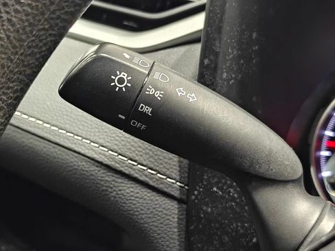 Used 2019 Toyota RAV4 LE w/ All Weather Liner Package AWD/4WD image 37