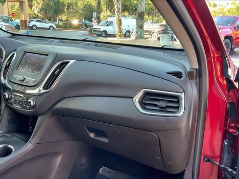 Certified 2021 Chevrolet Equinox LT image 15