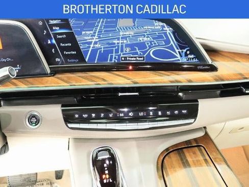 Certified 2024 Cadillac Escalade Sport Platinum w/ Heavy-Duty Trailer Package image 24