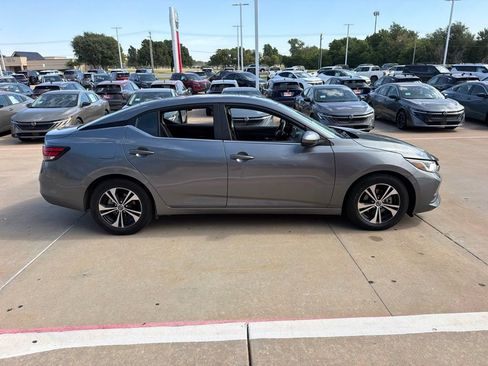 Used 2022 Nissan Sentra SV FWD image 6