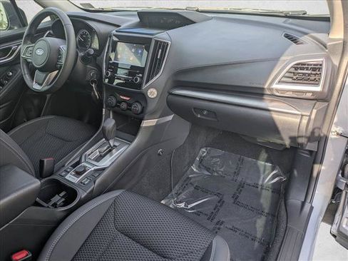 Used 2020 Subaru Forester Premium AWD/4WD image 22