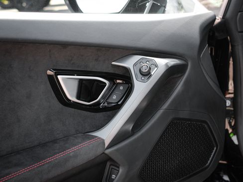 Used 2019 Lamborghini Huracan LP 580-2 image 15