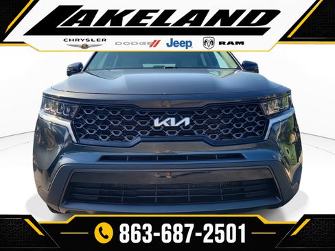 Used 2022 Kia Sorento S AWD/4WD image 2