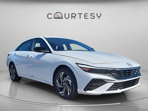 New 2026 Hyundai Elantra Sport image 4