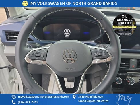 Used 2023 Volkswagen Taos SE FWD image 20