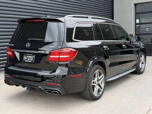 Used 2017 Mercedes-Benz GLS 550 4MATIC image 11