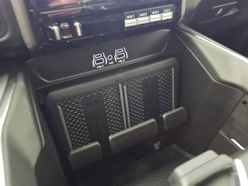 New 2026 RAM 3500 Laramie AWD/4WD image 31