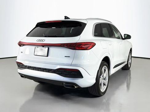 Certified 2025 Audi Q5 Premium Plus w/ Premium Plus AWD/4WD image 7