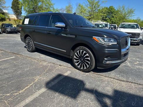 Certified 2024 Lincoln Navigator L Black Label AWD/4WD image 2