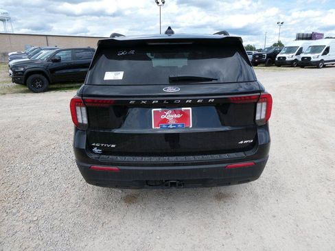 New 2026 Ford Explorer Active AWD/4WD image 7
