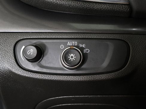 Used 2018 Buick Encore Preferred image 31