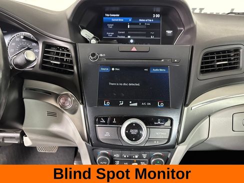 Used 2022 Acura ILX w/ Premium Package FWD image 17