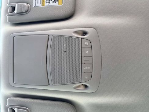 Used 2024 Nissan Murano SV image 24