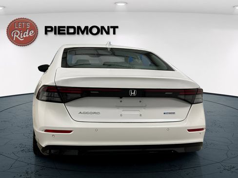 New 2025 Honda Accord EX-L image 5