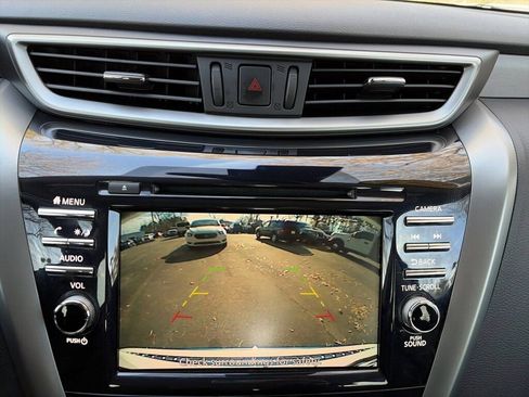 Certified 2024 Nissan Murano SV image 13